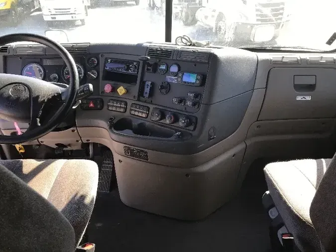 2019 Freightliner X12564ST