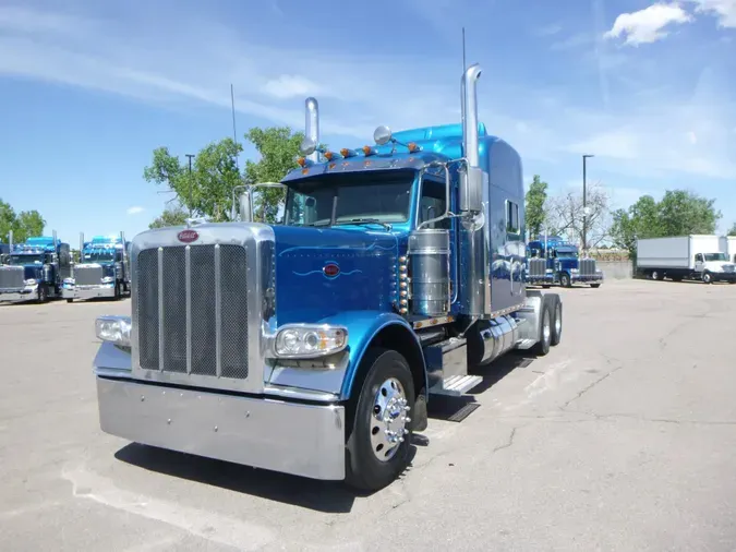 2020 Peterbilt 389