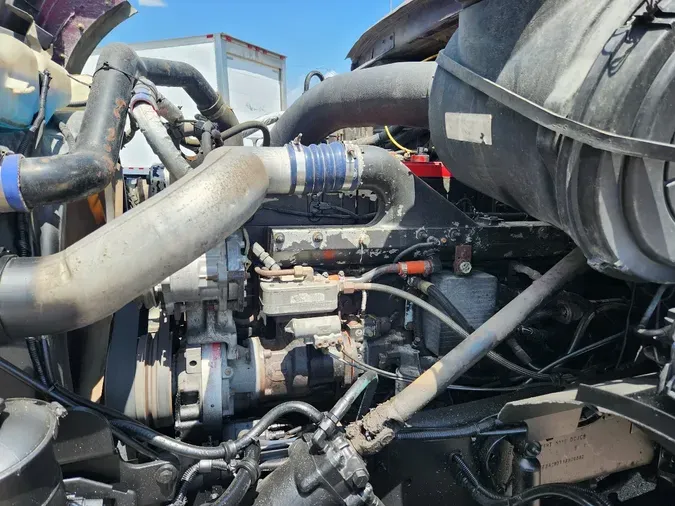 2001 STERLING LT9500