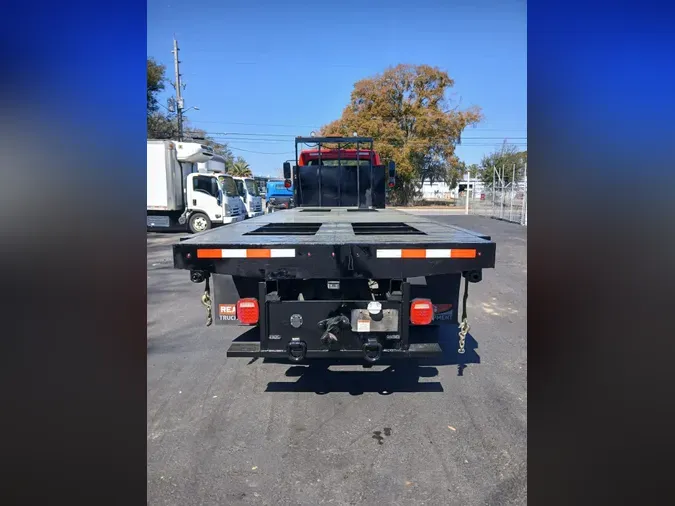 2020 FREIGHTLINER/MERCEDES M2 106f85b4d56393b46976614f7fa0e29702e