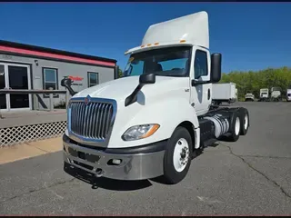 2019 NAVISTAR INTERNATIONAL LT625 DAYCAB T/A