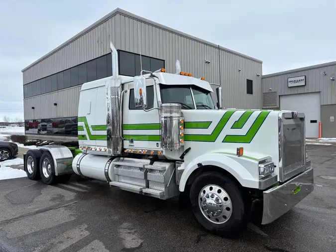 2022 Western Star 4900