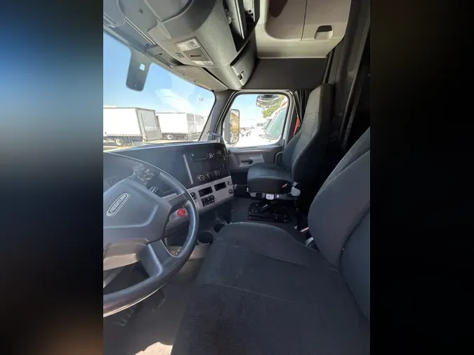 2019 FREIGHTLINER NEW CASCADIA PX12664