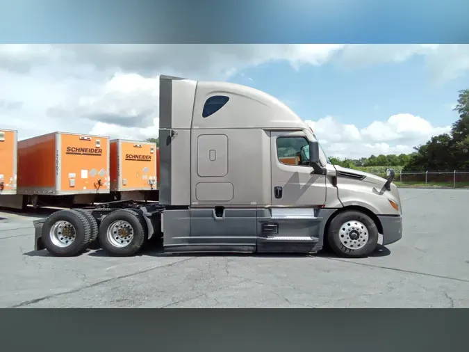 2025 Freightliner Cascadia 126f867b44ea13141a684c28b13e1b11b75