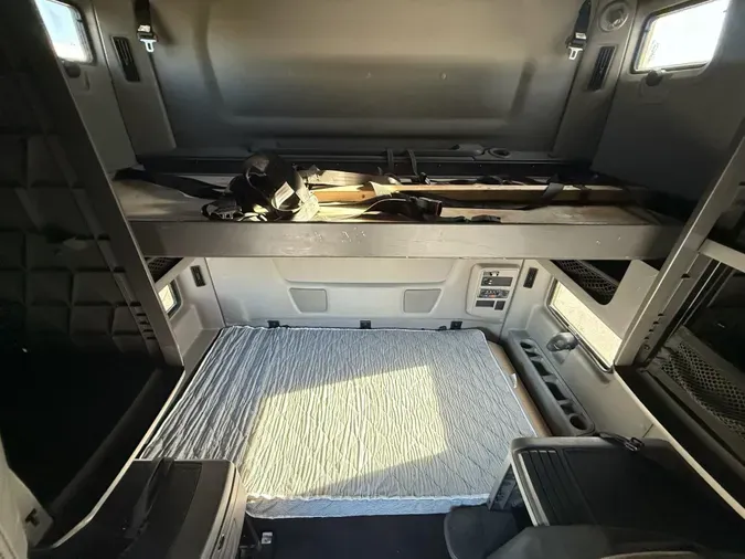 2022 International LT625f8687db08a33f31b71ad83a8f9603b9b