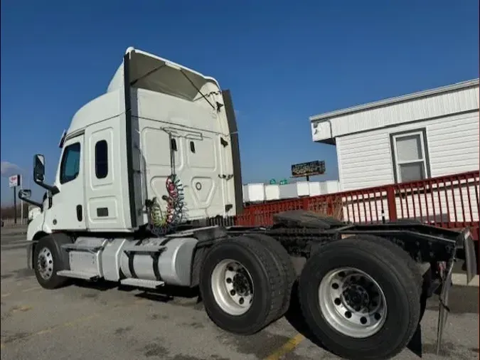 2020 FREIGHTLINER/MERCEDES NEW CASCADIA 116