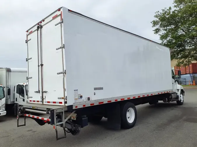 2018 FREIGHTLINER HINO 338