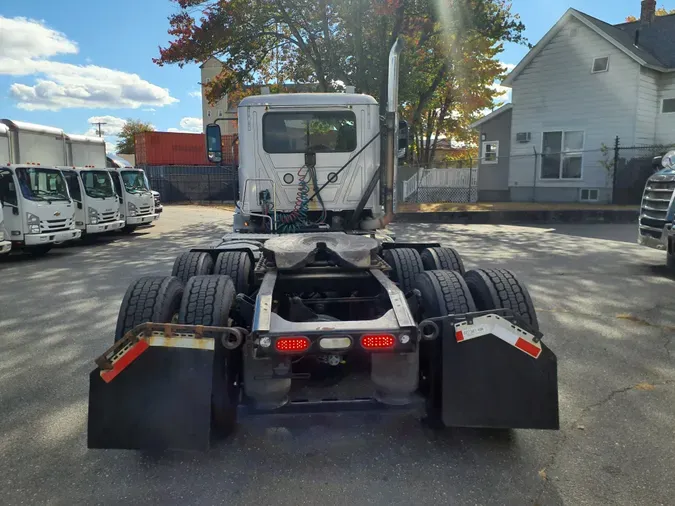 2017 MACK TRUCKS, INC. CXU600