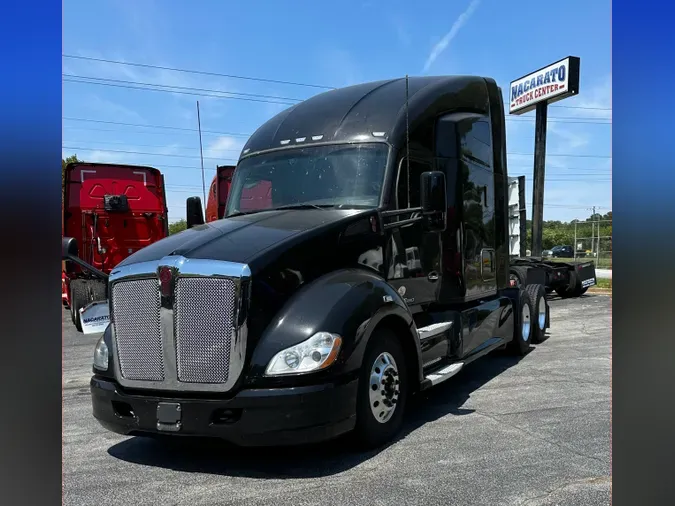 2021 KENWORTH T680