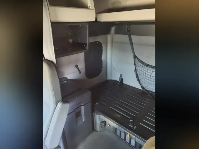 2021 FREIGHTLINER/MERCEDES NEW CASCADIA PX12664