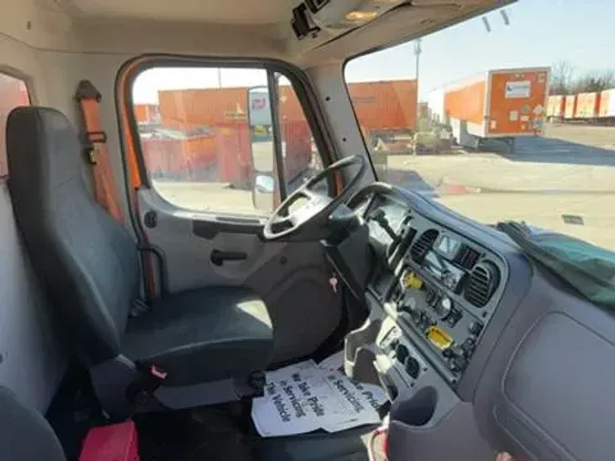 2018 Freightliner M2