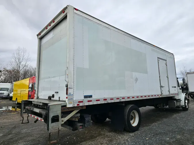 2018 FREIGHTLINER/MERCEDES M2 106