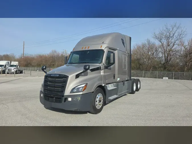 2022 Freightliner Cascadia 126
