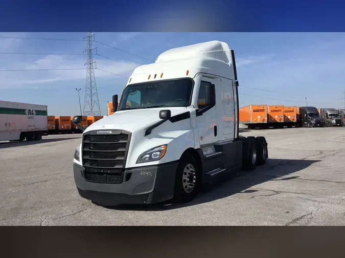 2021 Freightliner Cascadia 126