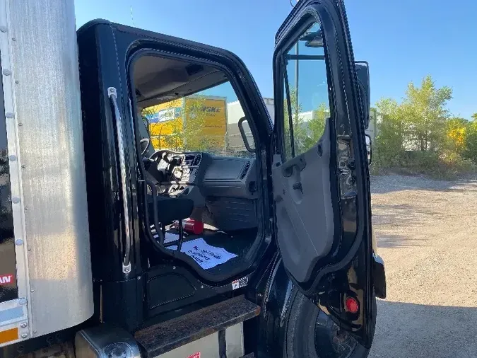 2019 Freightliner M2