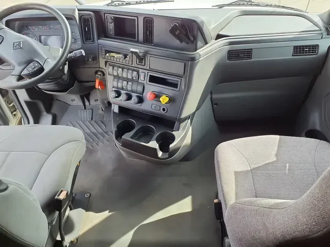 2020 NAVISTAR INTERNATIONAL LT625 SLPR CAB