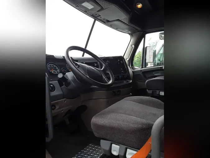 2019 FREIGHTLINER/MERCEDES CASCADIA 125