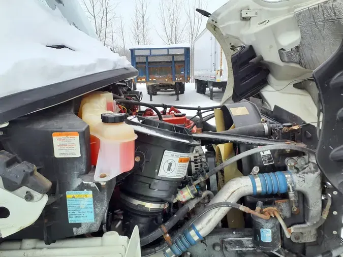 2018 FREIGHTLINER/MERCEDES M2 106