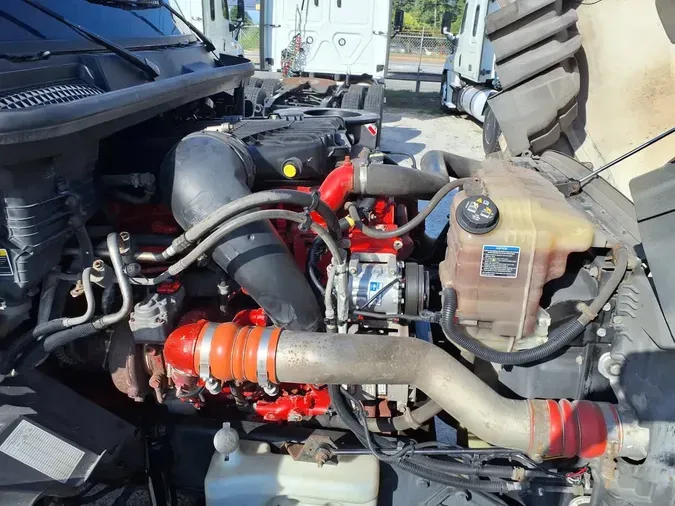 2020 NAVISTAR INTERNATIONAL LT625 SLPR CAB