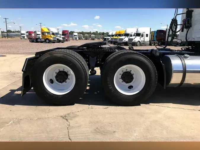 2019 INT LT625 6x4