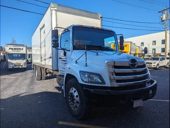 2018 Hino Truck 268f88a760ff06207e033468122884aa2f3