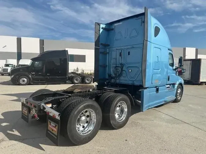 2020 Freightliner Cascadia