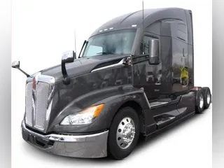 2023 Kenworth T680