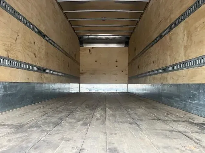 2024 Freightliner Business Class M2 106