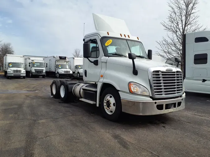 2018 FREIGHTLINER/MERCEDES CASCADIA 125