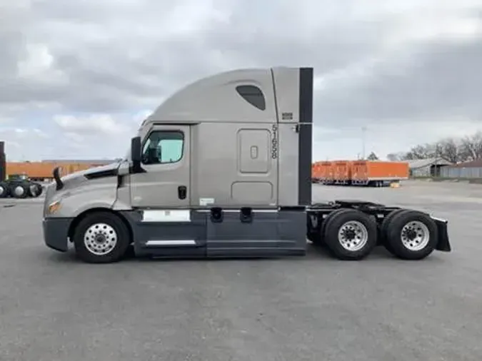 2021 Freightliner Cascadia