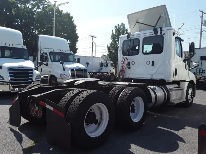 2019 FREIGHTLINER/MERCEDES NEW CASCADIA PX12664