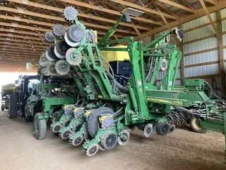 2016 John Deere 1795