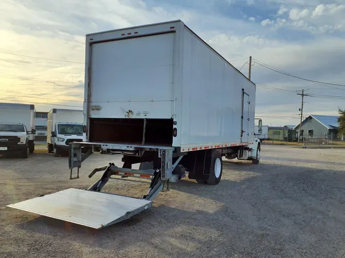 2018 FREIGHTLINER/MERCEDES M2 106