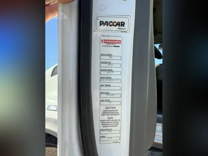 2018 KENWORTH T880