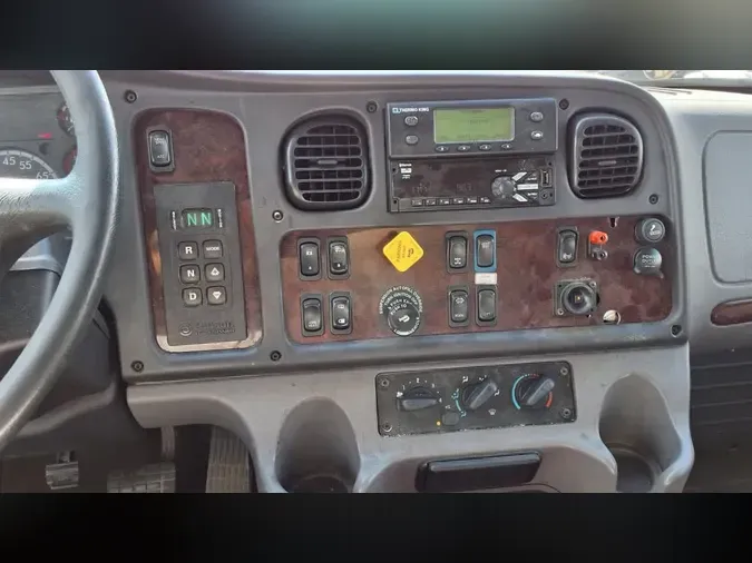 2019 FREIGHTLINER/MERCEDES M2 106f89c7317e85dc295ac73f2c6abde7bbe