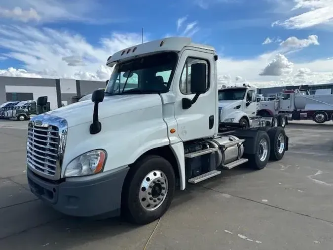 2019 Freightliner Cascadiaf89c8074449cdb51cc0d35fc88800dd3