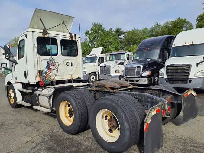 2019 FREIGHTLINER NEW CASCADIA PX12664