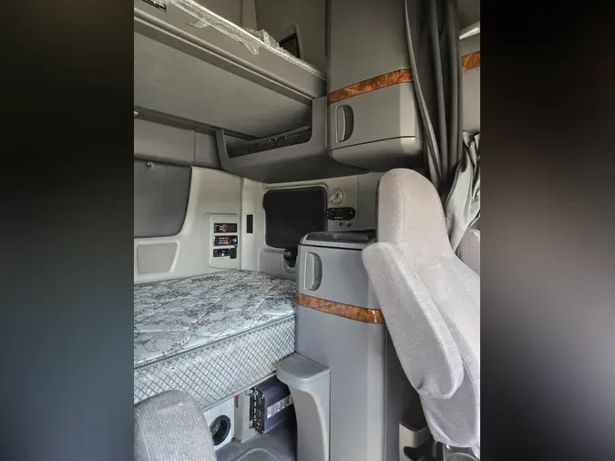 2021 International LT625