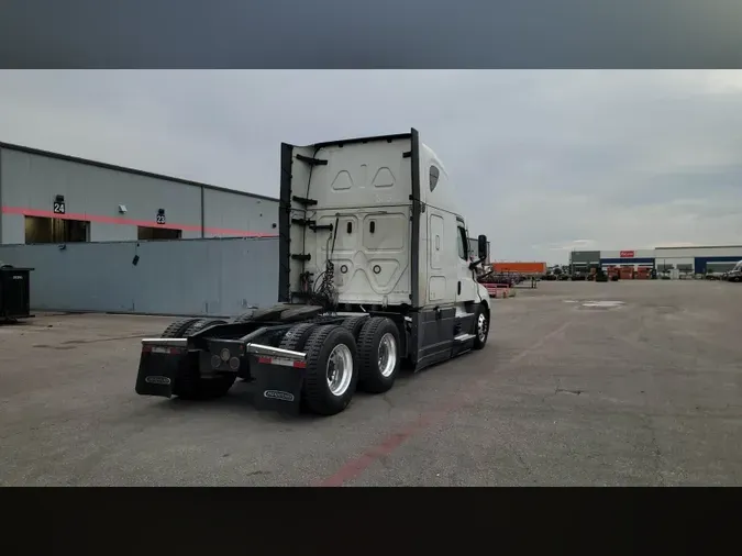 2024 Freightliner Cascadia 126
