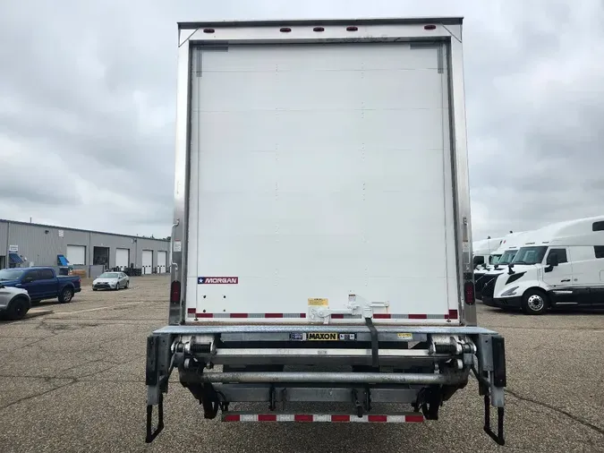 2019 HINO 268A