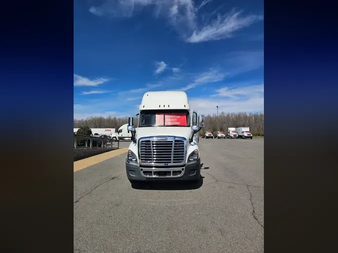 2019 FREIGHTLINER/MERCEDES CASCADIA 125