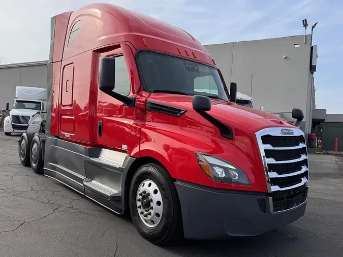 2021 Freightliner Cascadia