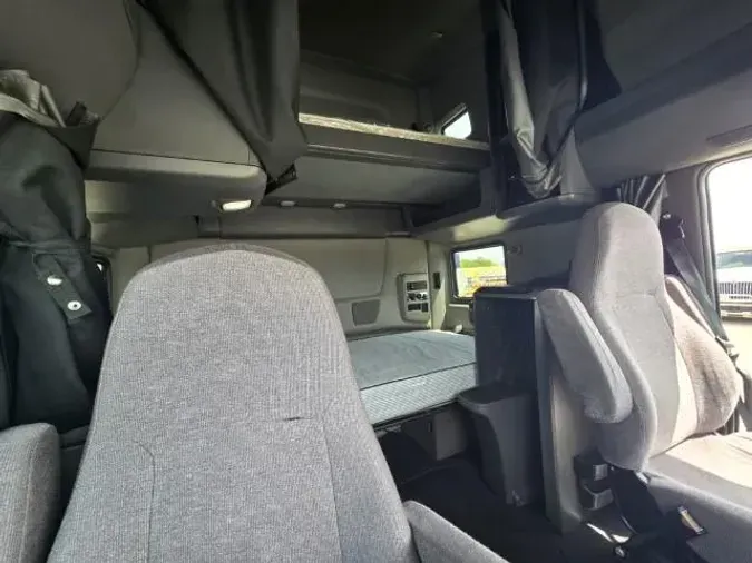 2020 International LT625