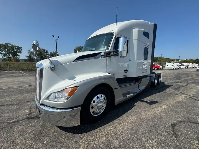 2023 Kenworth T680
