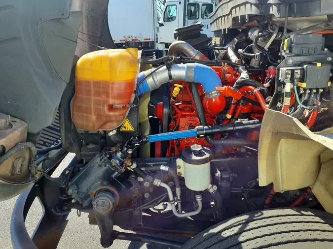 2019 NAVISTAR INTERNATIONAL 4300