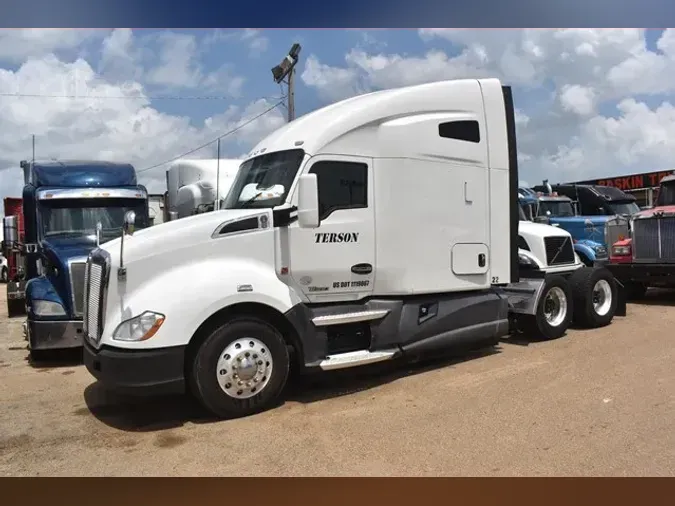 2014 KENWORTH T680