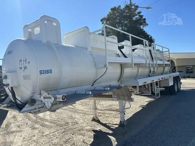 2007 DRAGON 4000 GALLON TANKf8b095b214b9ba9b21d2cb4c65da7a8e