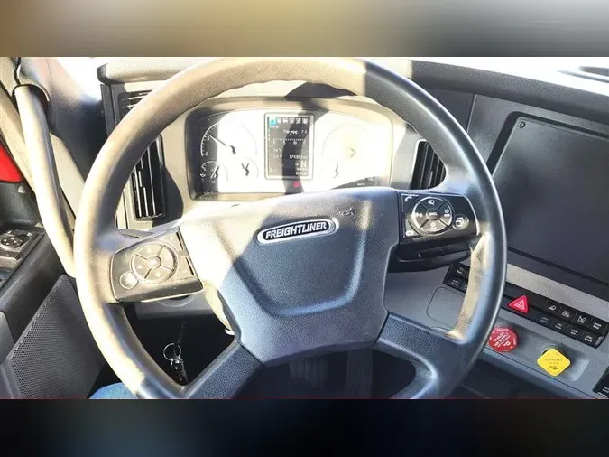 2022 FREIGHTLINER CA126