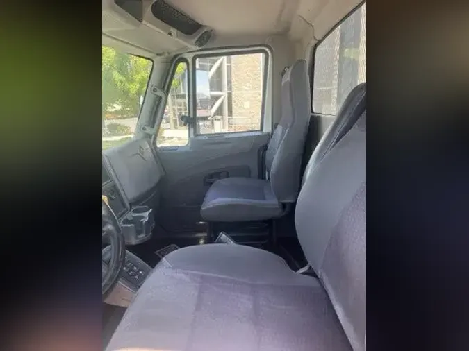 2018 International 4300