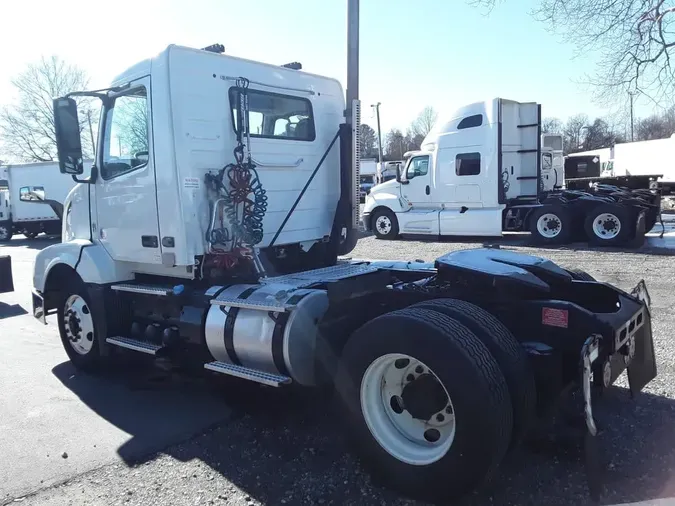 2016 VOLVO VNL42TRACTOR